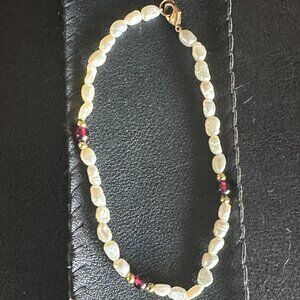 Freshwater Rice Pearl & Garnet & accent Gold ball Bracelet